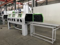 江蘇某光電公司定制2臺三工位噴砂機